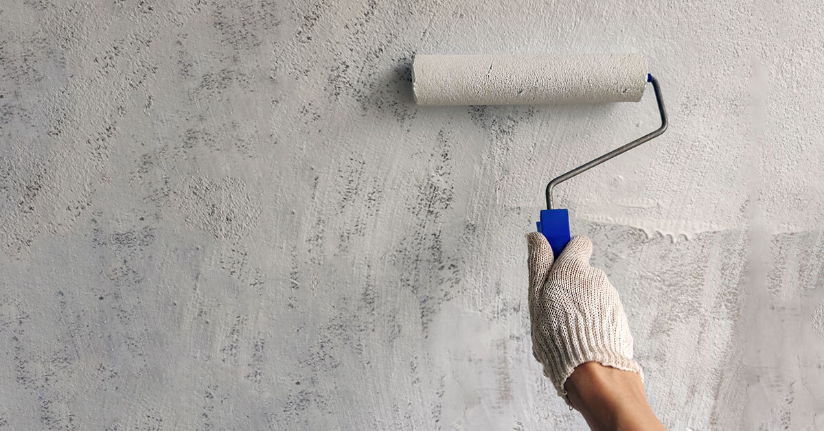 Keen on repainting concrete walls? Check out this crash course on how to do it effectively!